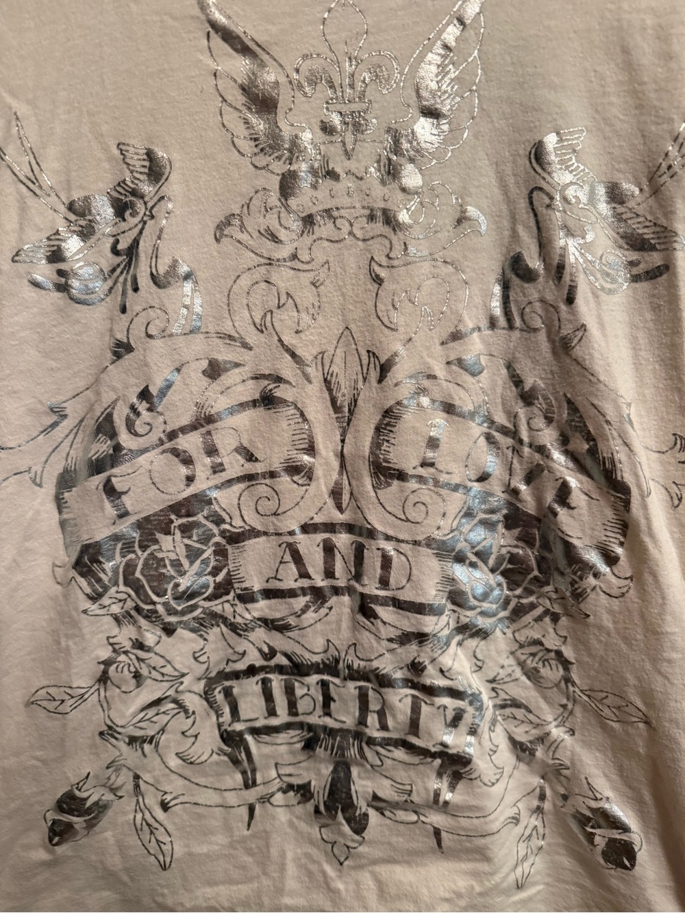 Graphic Foil Crest Tee in Beige and Silver